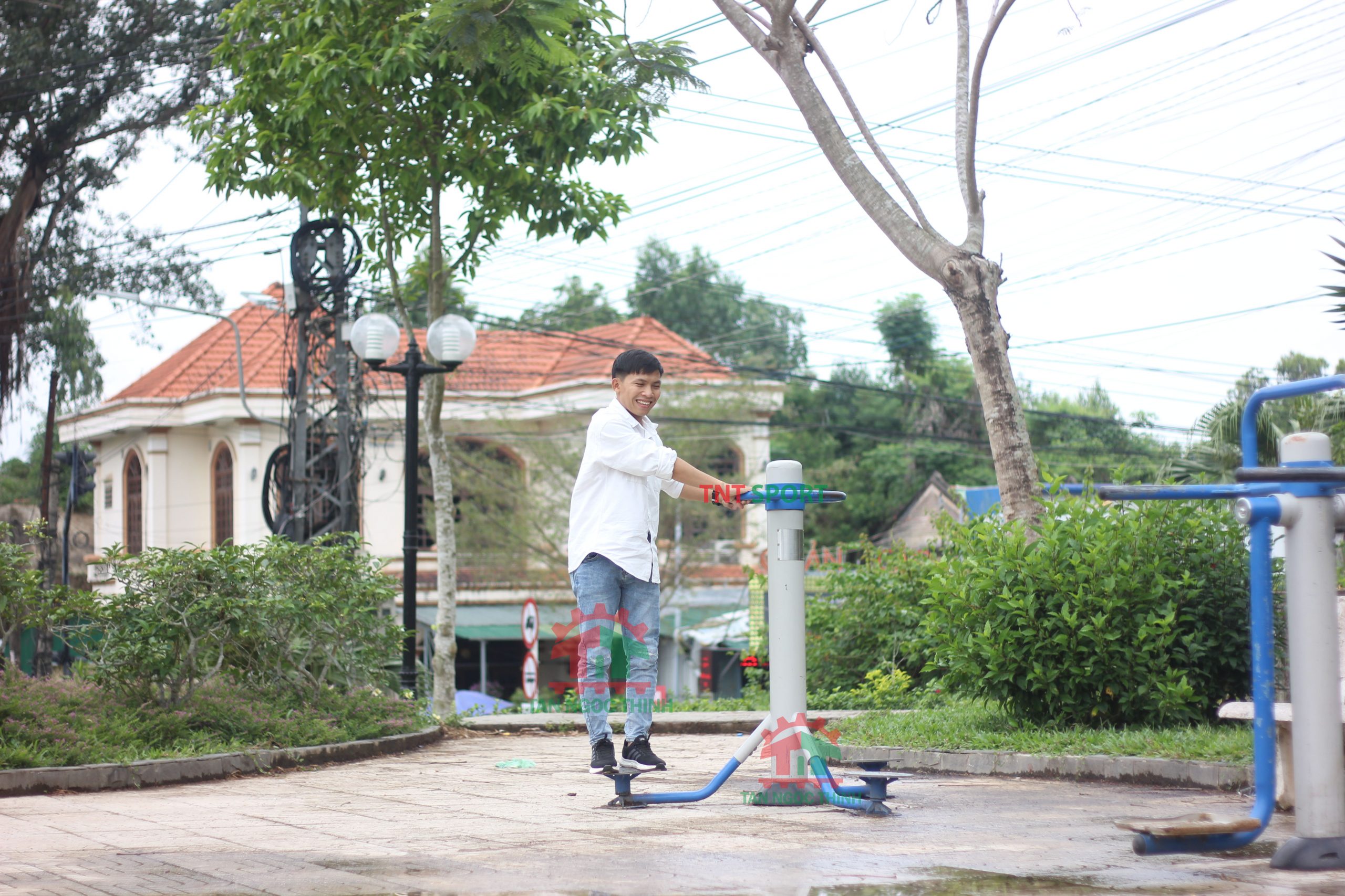 THIET_BI_THE_THAO_NGOAI_TROI_TNT SPORT_TÂN_NGỌC_THINH (2)