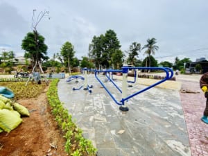 Dụng cụ thể thao ngoài trời trong công viên