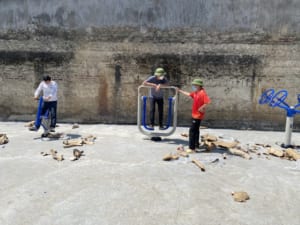 Thiết bị thể thao ngoài trời trong sân vườn